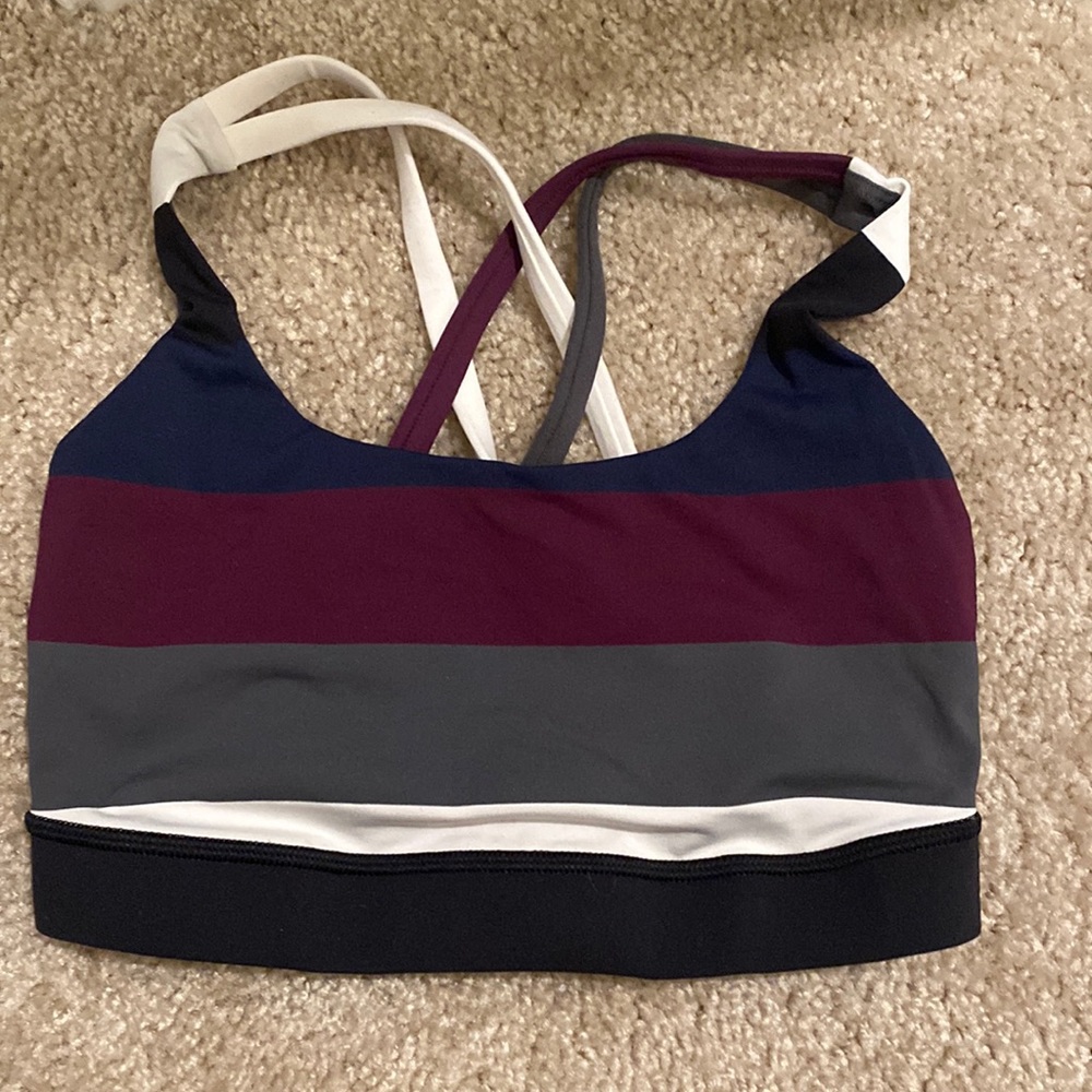 Lululemon sports bra